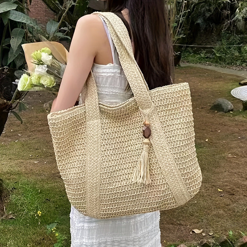 Elegant Straw Shoulder Bag